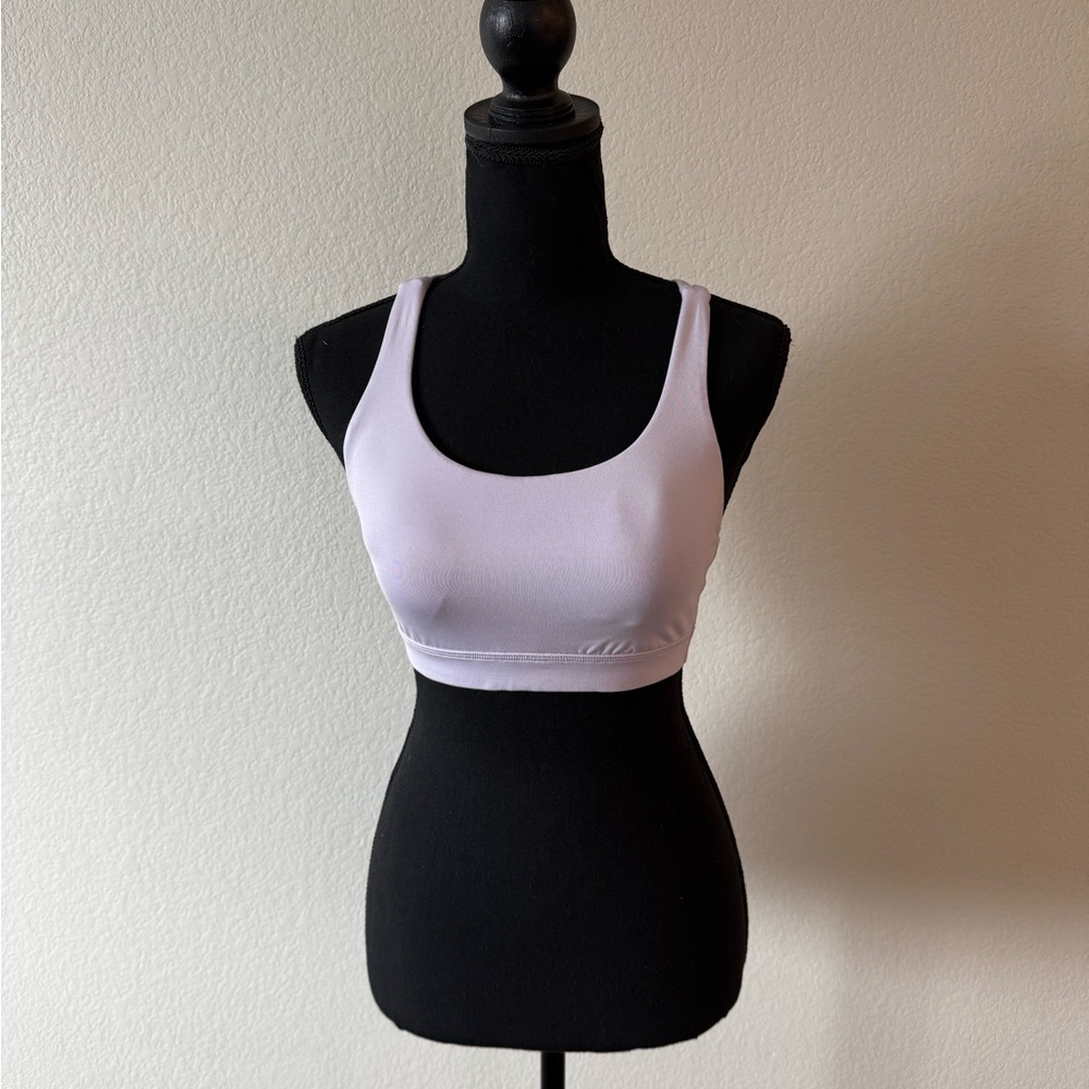 Lululemon Energy Bra *Medium Support, B–D Cups Lilac Size 6